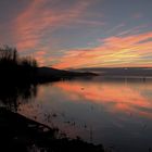 .un tramonto sul lago...