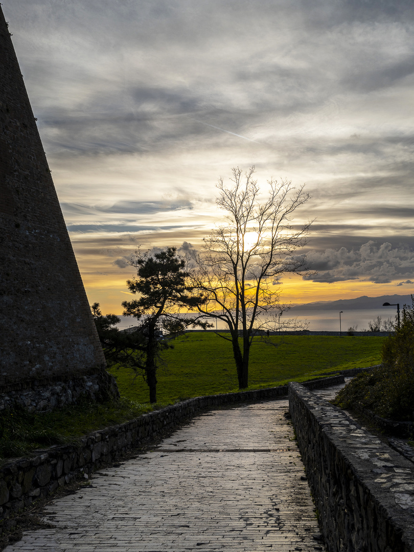 Un tramonto, talvolta