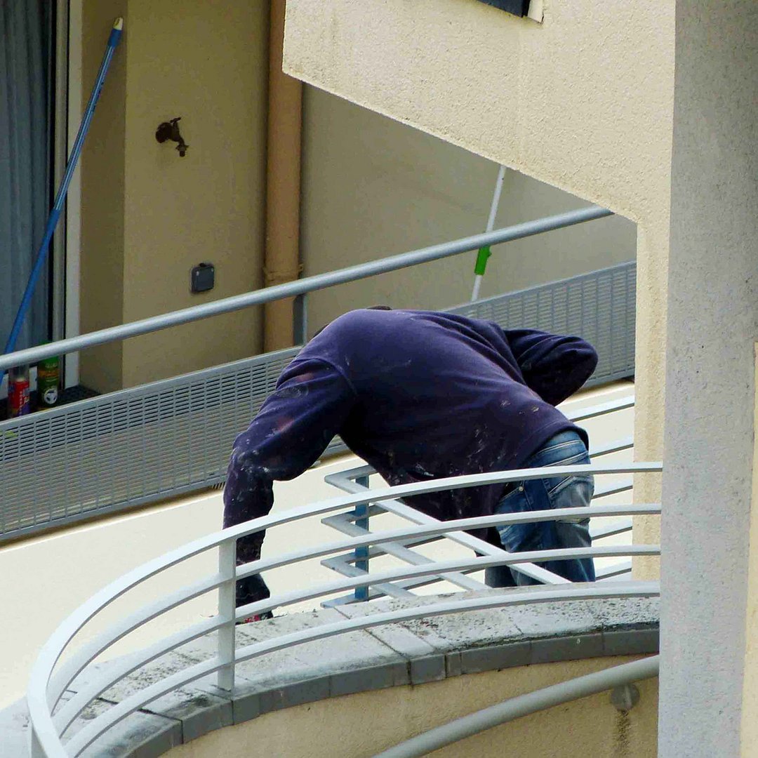 un tête -en-l'air qui l'a perdue, la tête ?