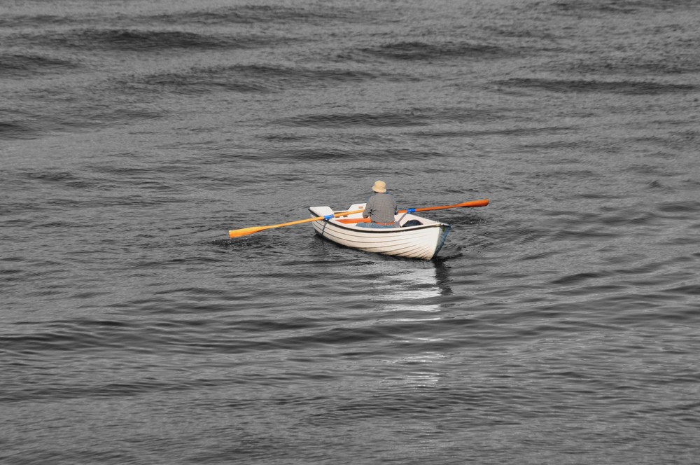 un uomo solitario in silenzio...