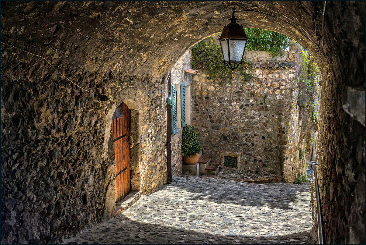 Un véritable labyrinthe ces ruelles de Biot