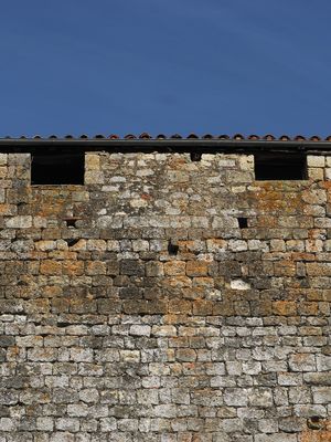 Un vieux mur à Condom