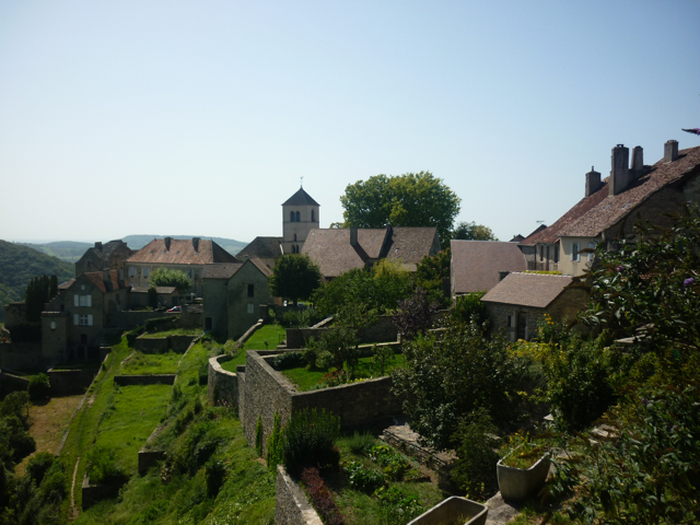 un village perché dans le Jura