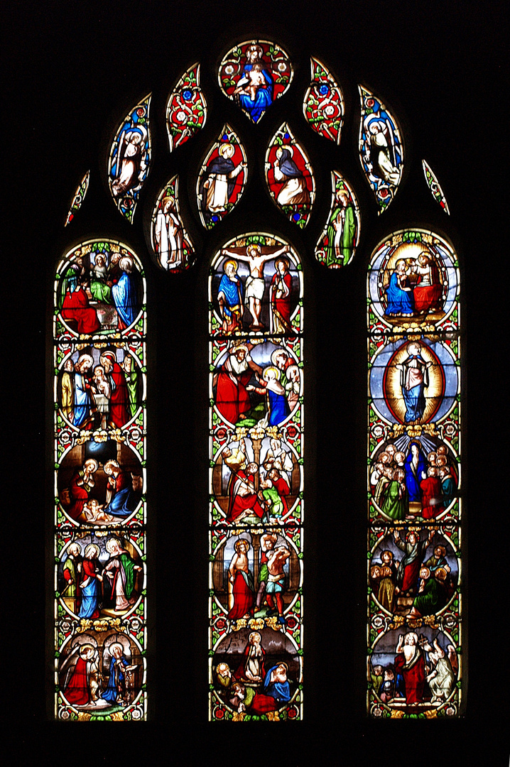 Un vitrail de la Cathédrale Saint-Gervais Saint-Protais de Lectoure