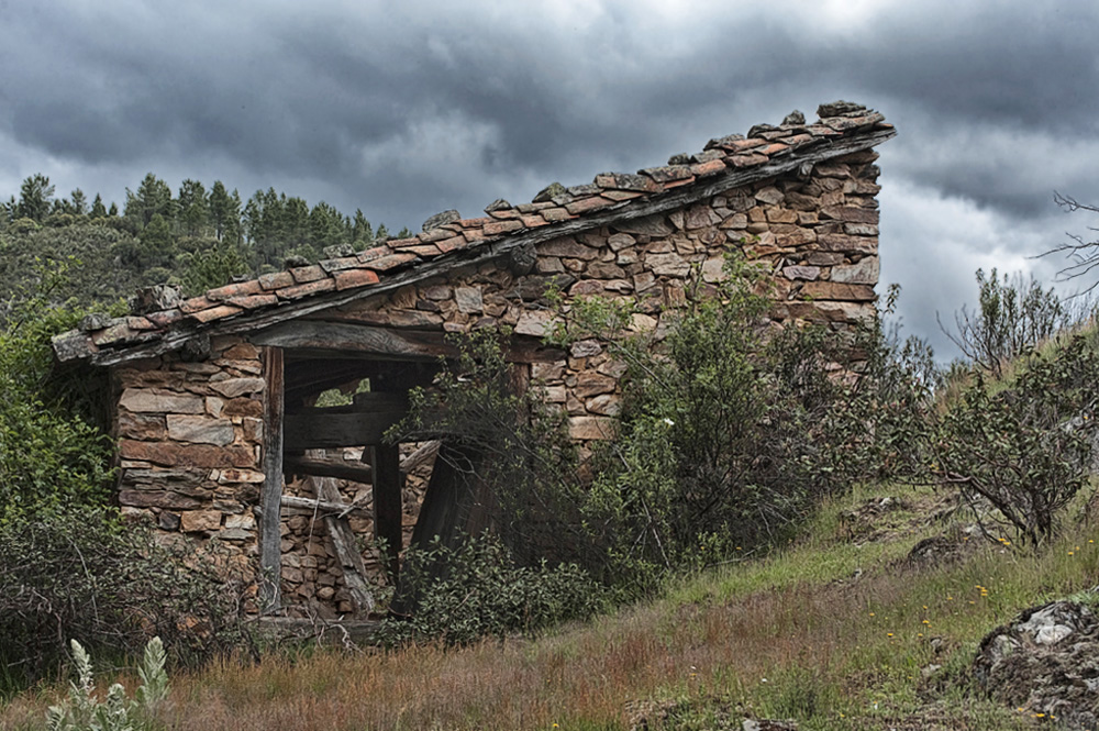 Una casita en el campo.