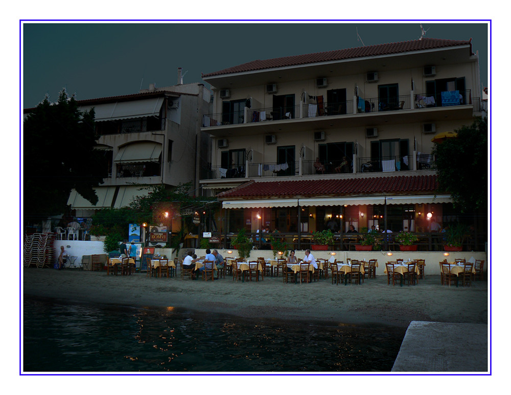 Una cenetta romantica in riva al mare....