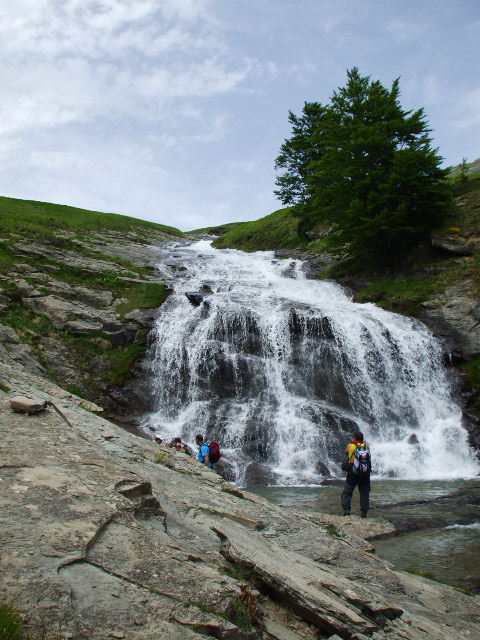 una delle cento cascate monti della laga