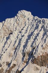 Una delle cime degli Huandoy, con le "meringhe" di ghiaccio, caratteristiche