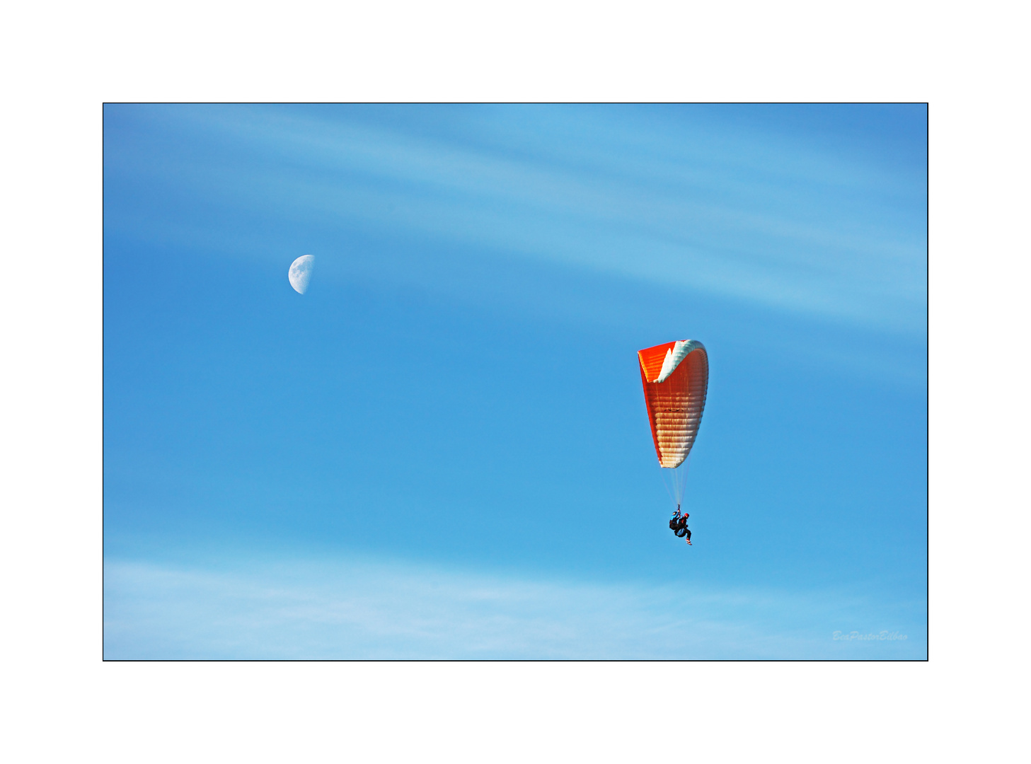 UNA TARDE DE PARAPENTES-DE VUELTA DE LA LUNA