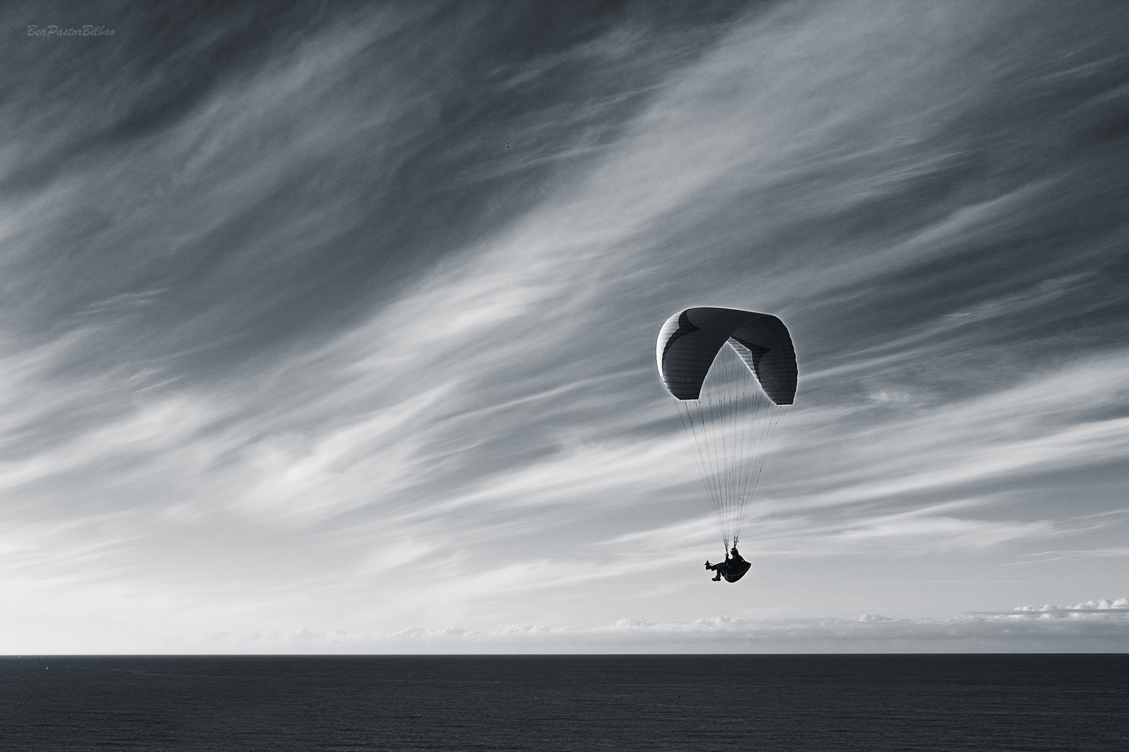 UNA TARDE DE PARAPENTES- VIAJE AL SOL