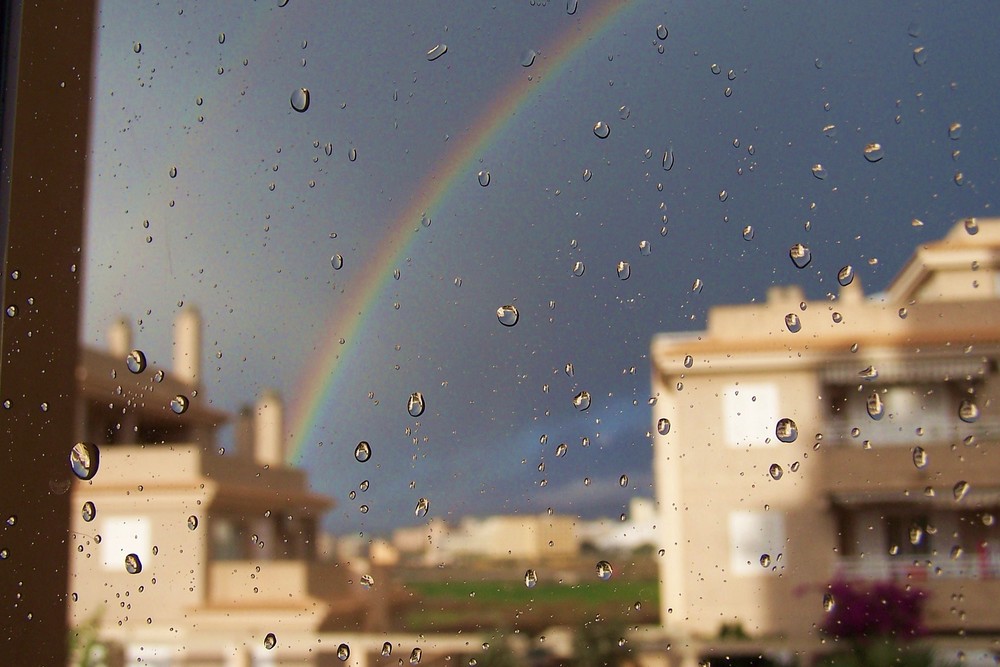 una ventana de 7colores