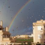 una ventana de 7colores