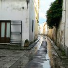 una via di Campi (Puglia) dopo la pioggia