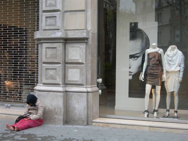 Unas sin zapatos, otras sin cabeza