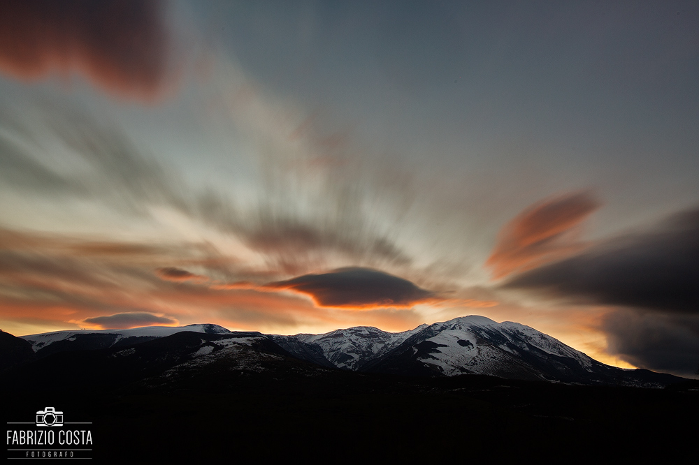 Un'aurora ventosa sulla Majella