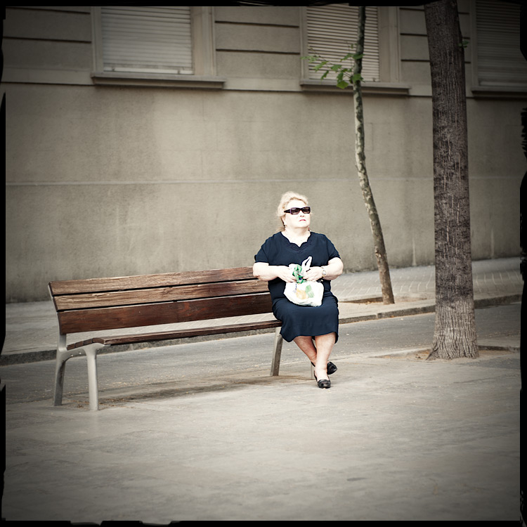 Unbekannte mit Sonnenbrille