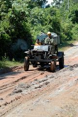 Unbekannter Oldtimer in Südvietnam