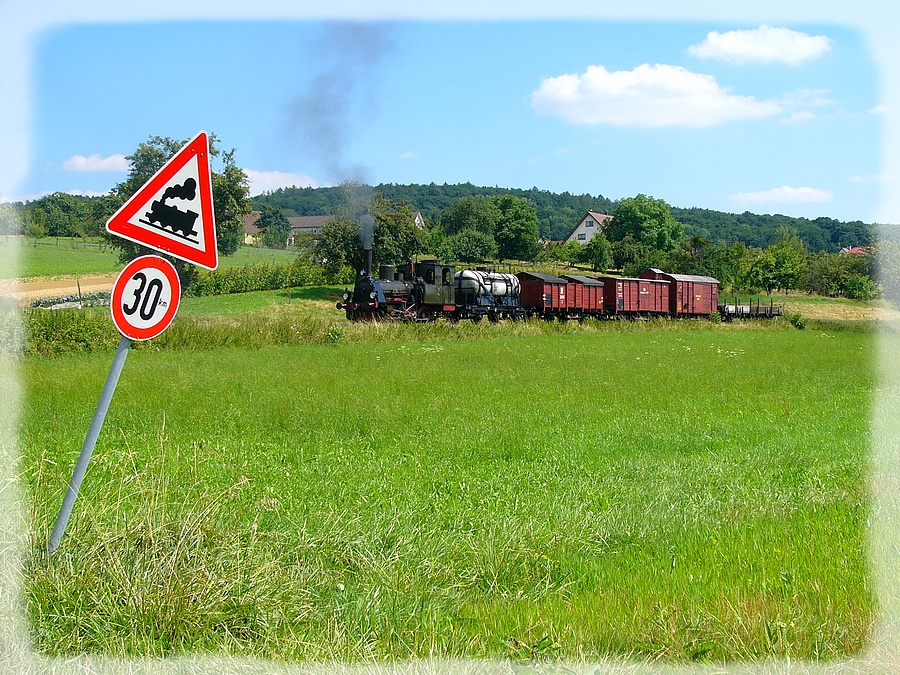 Unbeschrankter Bahnübergang