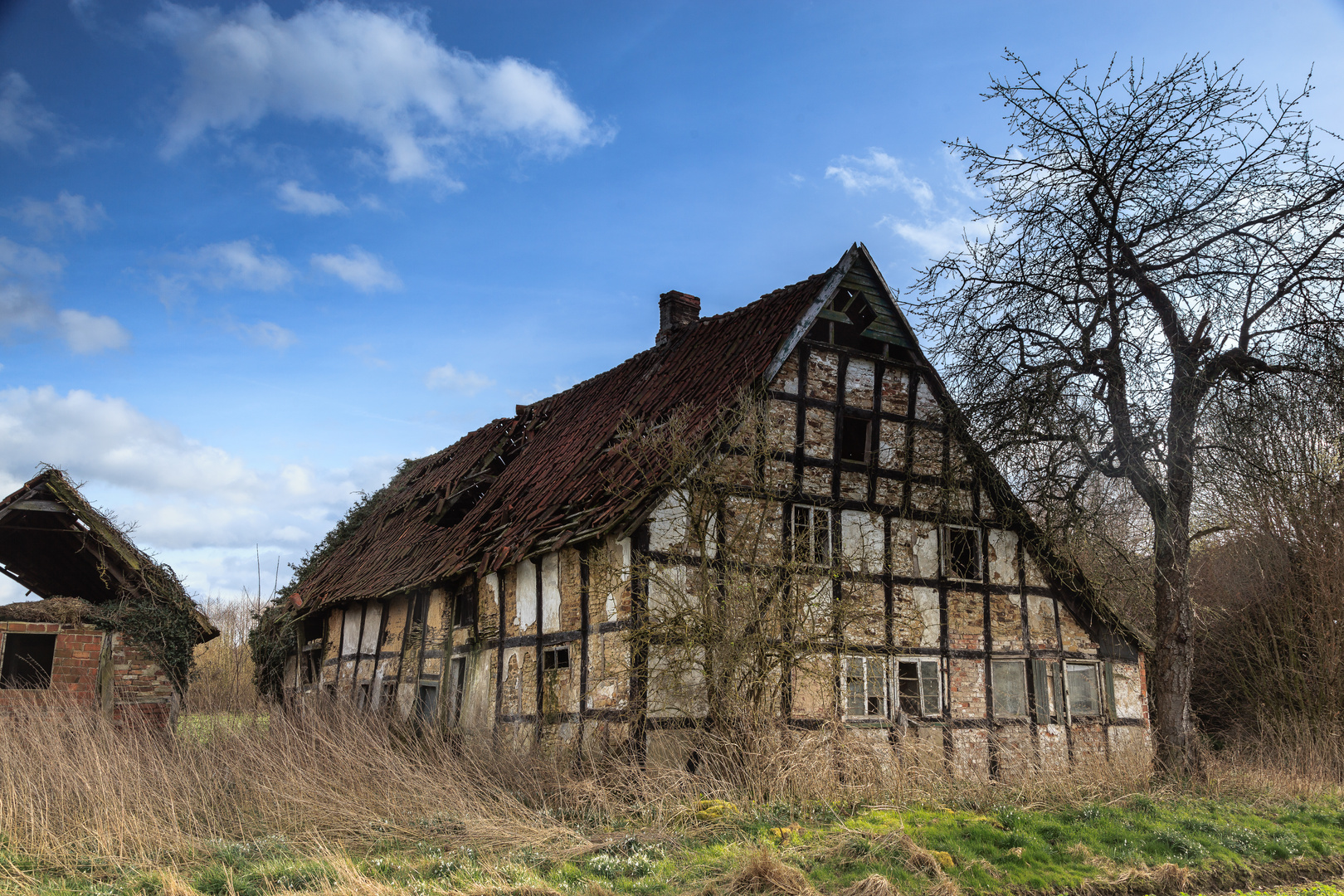 Unbewohntes Fachwerkhaus im Osnabrücker Land