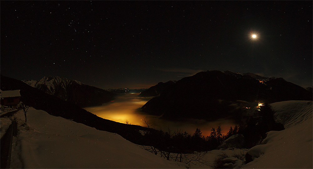 und alle unten im Tal wissen nicht wie schön die Nacht ist