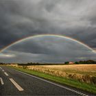 Und an den Enden, wo der Regenbogen die Erde berührt,  stehen Schatzkisten!