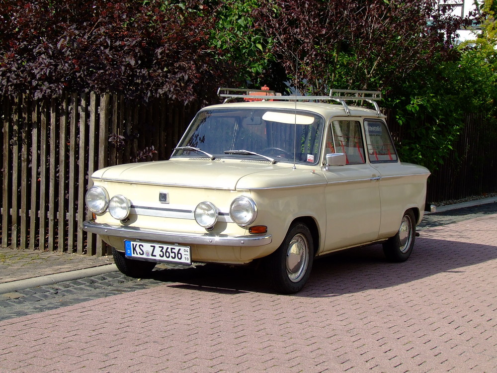 Und da lief mir dieser nette kleine NSU Prinz über den Weg.