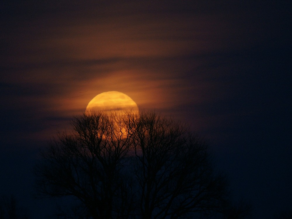 ....und dann der verschleierte Vollmond...