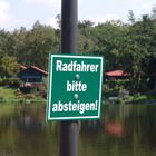 .......und dann??? Schwimmwesten anlegen oder was?