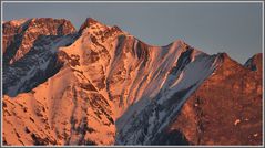 und dann zeigten sich die Bergspitzen nochmals im letzten Sonnenlicht...