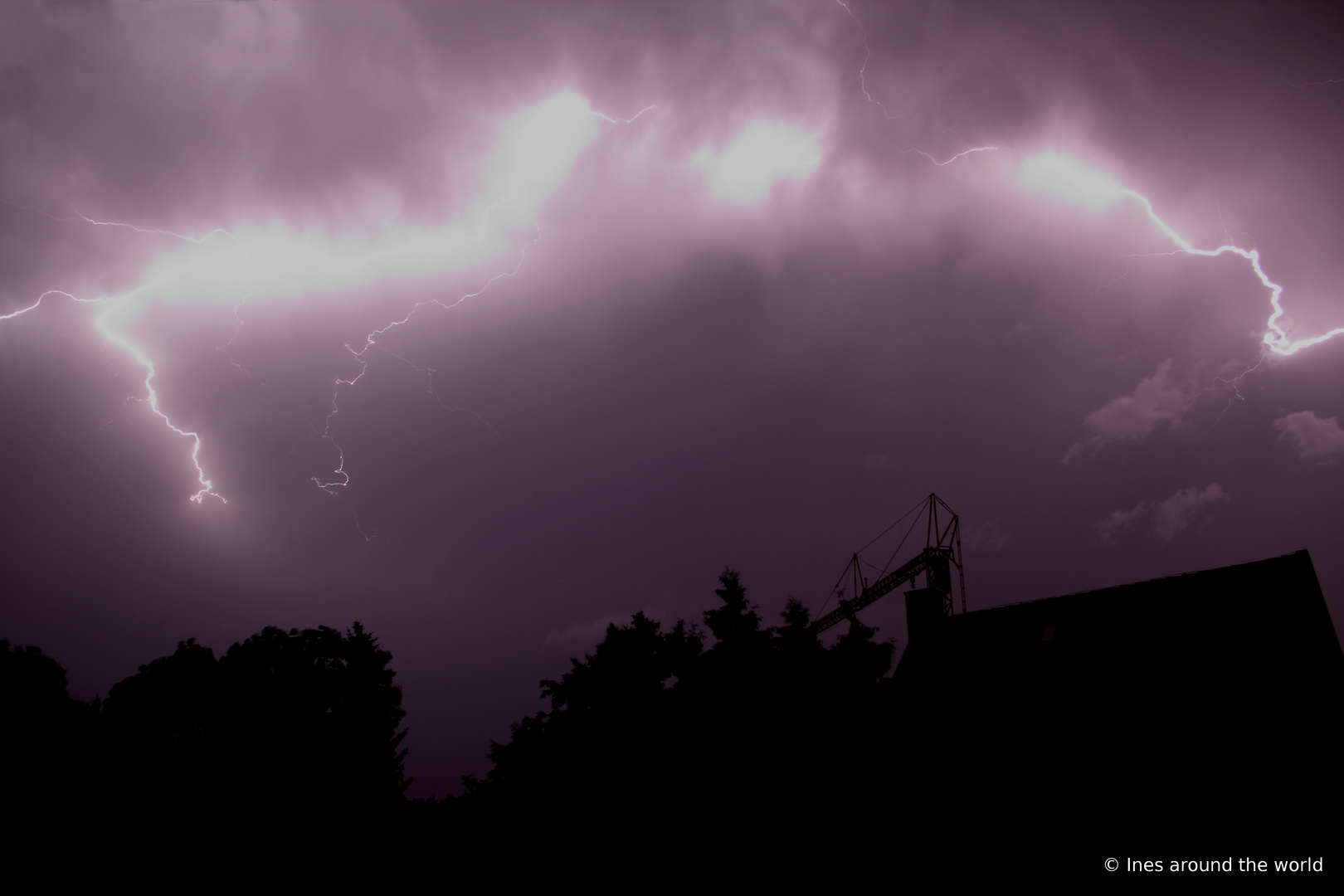 und der Himmel brach auf