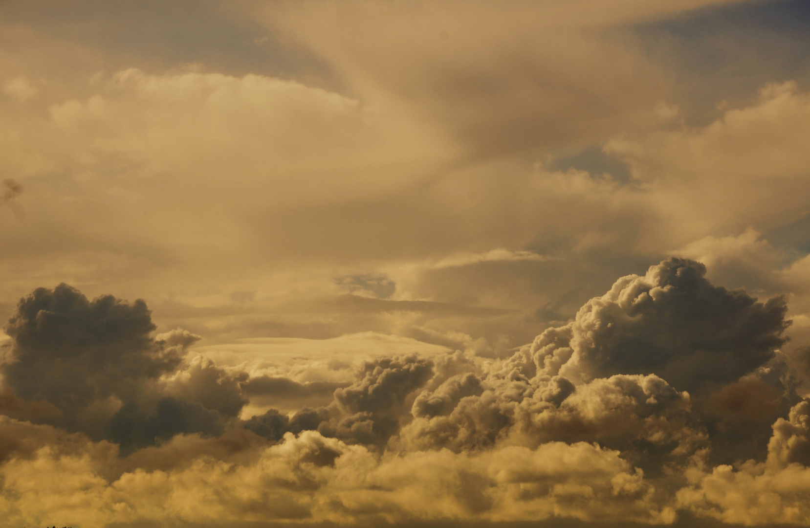 und der Himmel ist wohl gesonnen oder das Wolkenmeer