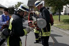 und der Wertungsrichter schaut zu...