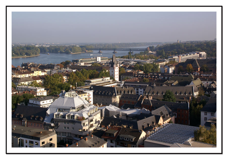 .....und die Aussicht in die andere Richtung zum Holzturm