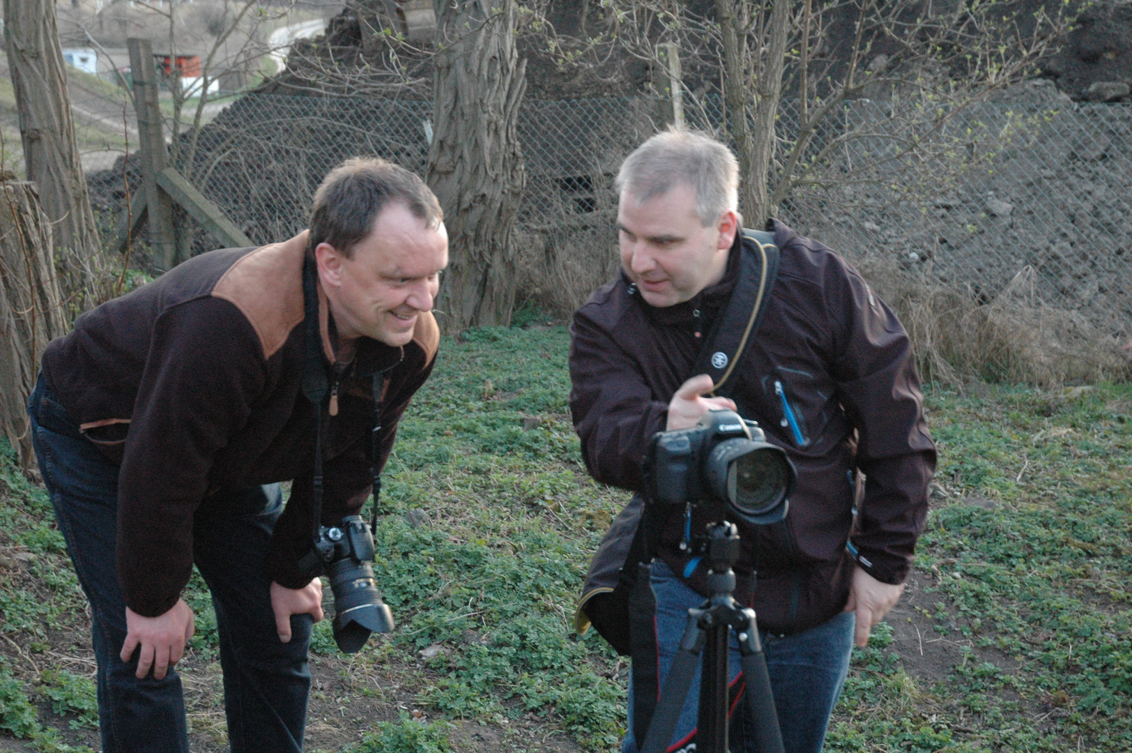 Und die Fotografen.. wie heißt eigentlich der Herr rechts im Bild? :)