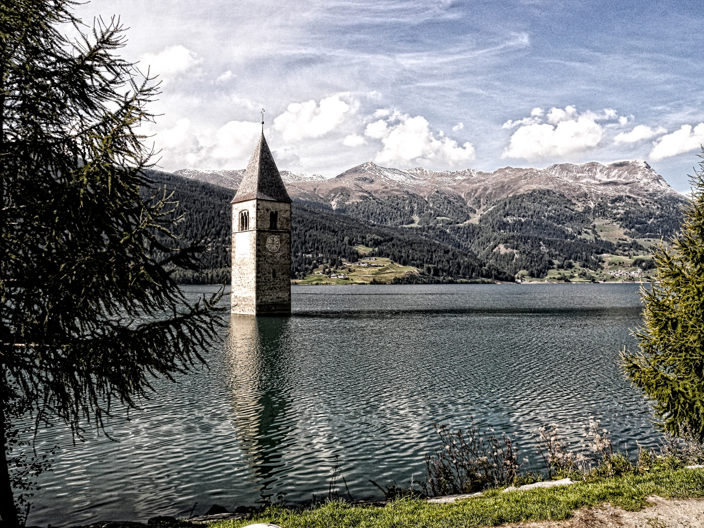 Und die Kirche blieb im Dorf!