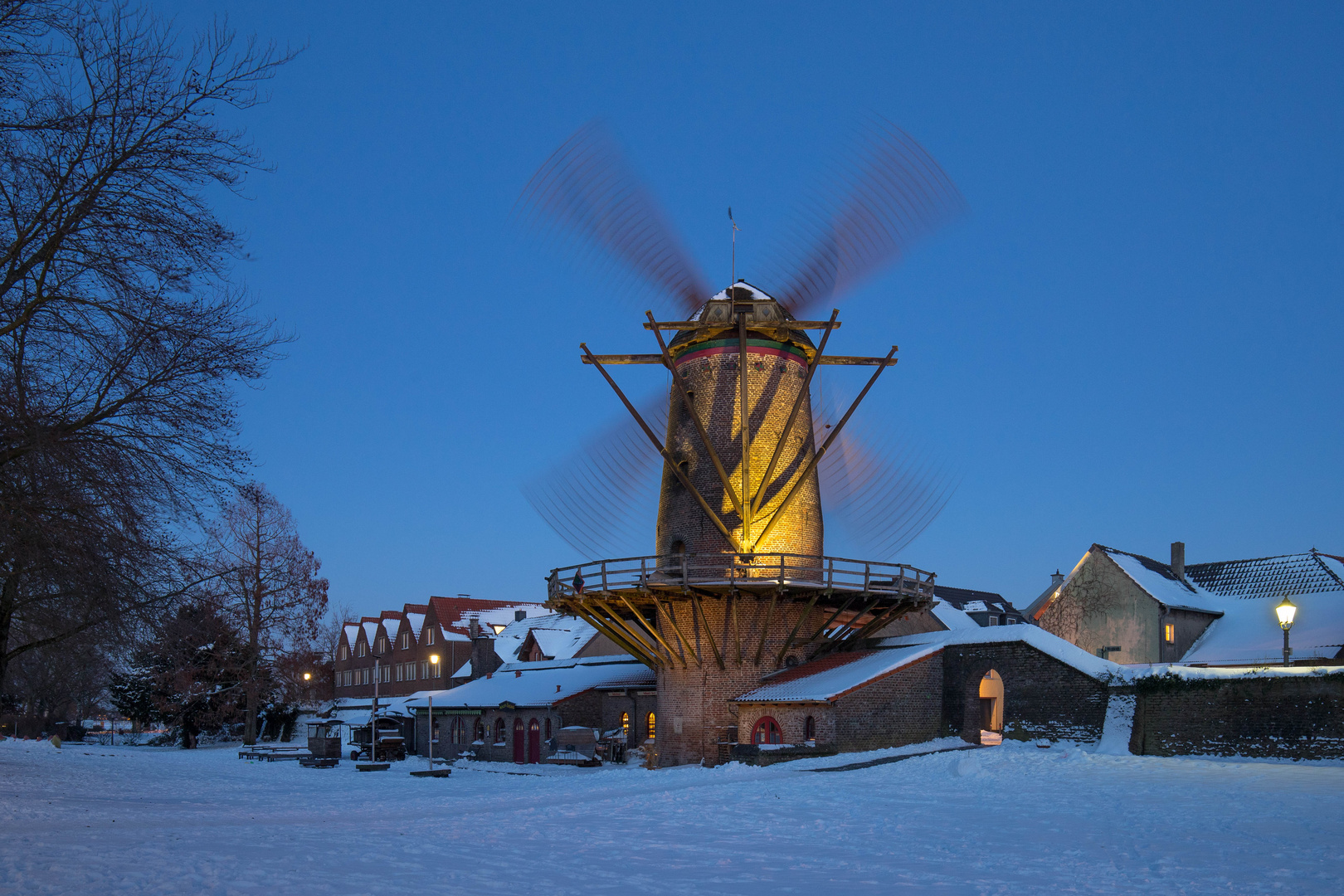 Und die Mühle läuft.