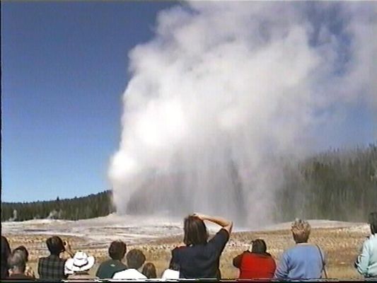 Und er raucht und zischt pünktlich immer wieder !