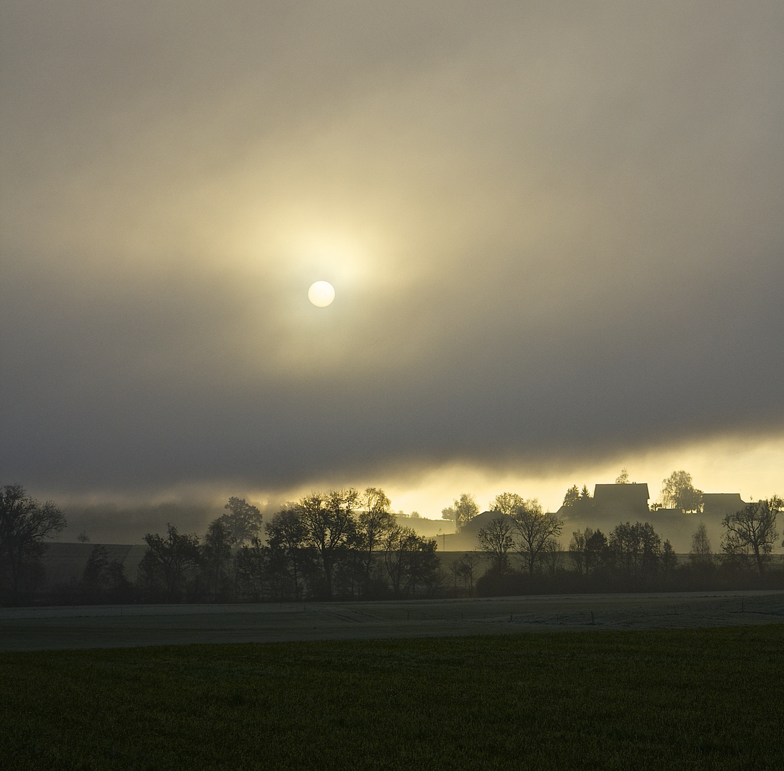 und es legt sich ein Schleier.....