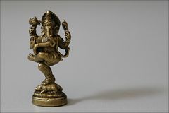 und Ganesha tanzt