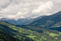 Und ganz hinten die Nockberge