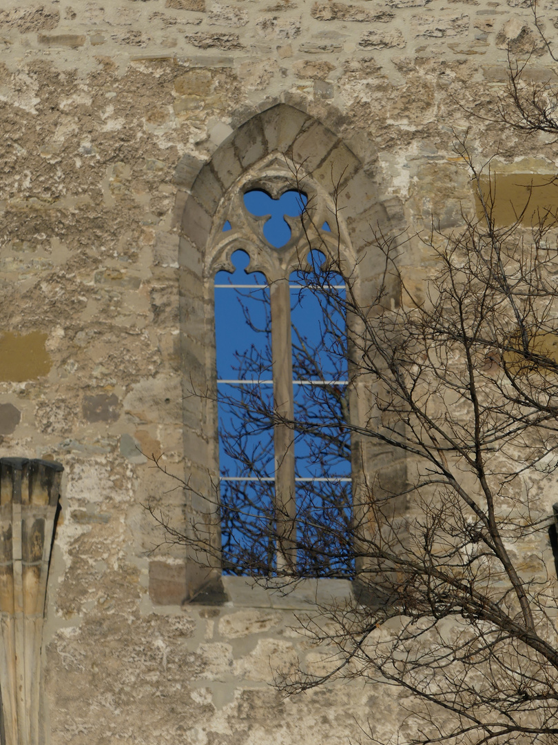 und im Fenster der Himmel