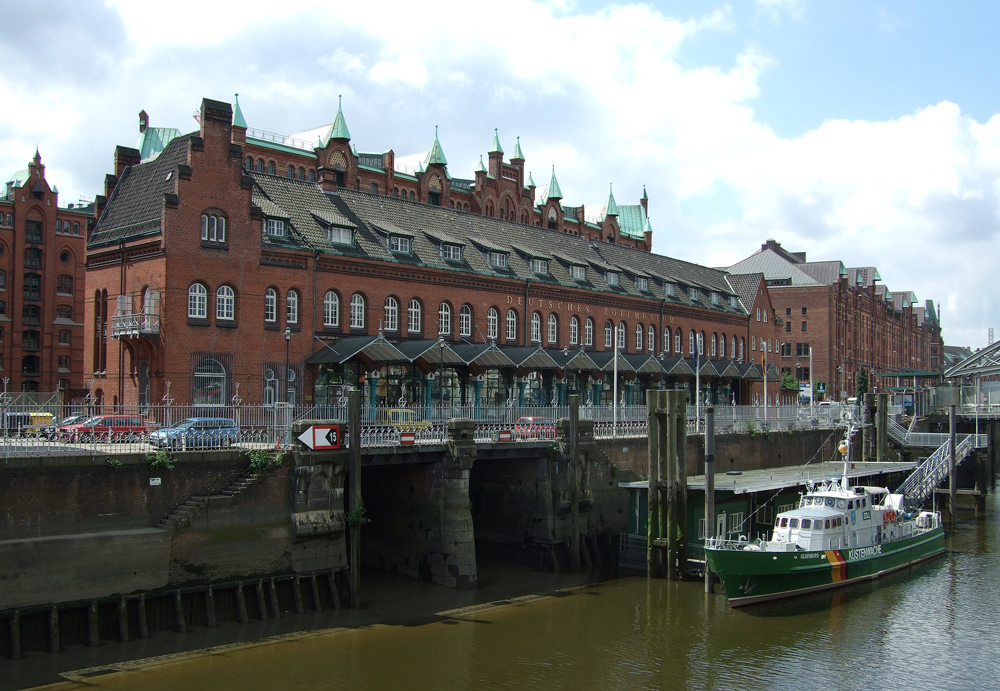 und immer eine Handbreit Wasser unterm Kiel