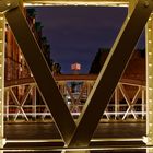 ...und immer wieder die Speicherstadt - Sandbrücke am Abend