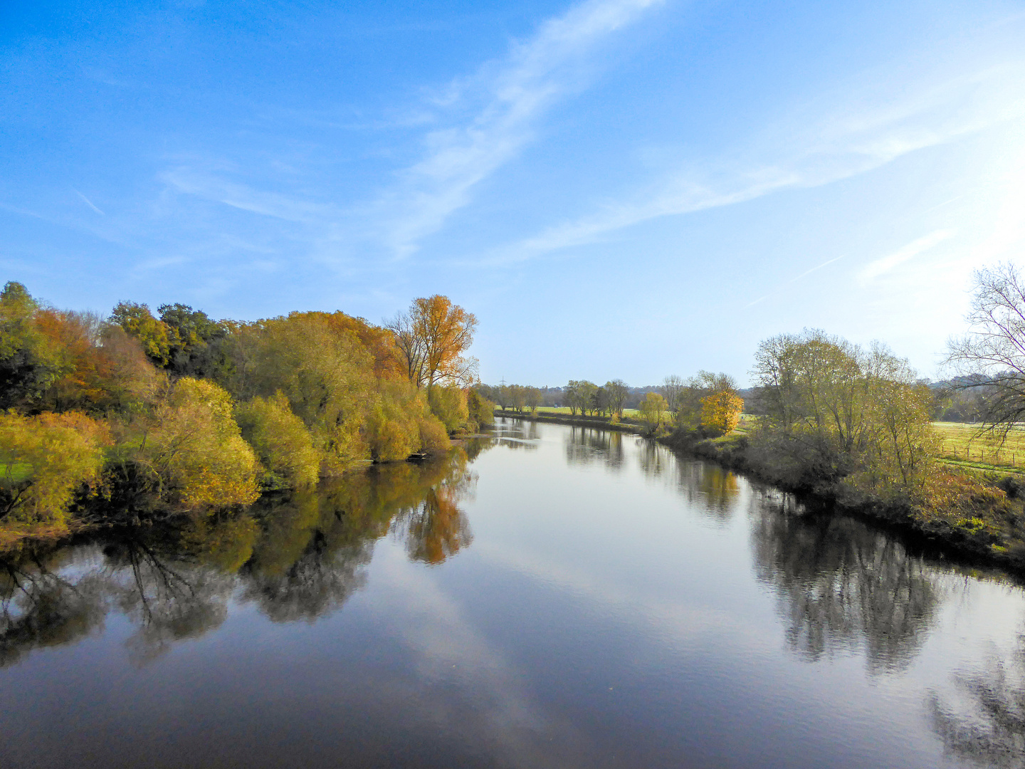 Und in der Mitte fließt ein Fluss 