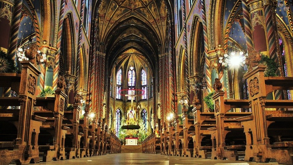 ..und in der Weihnachtlich geschmückten Basilika