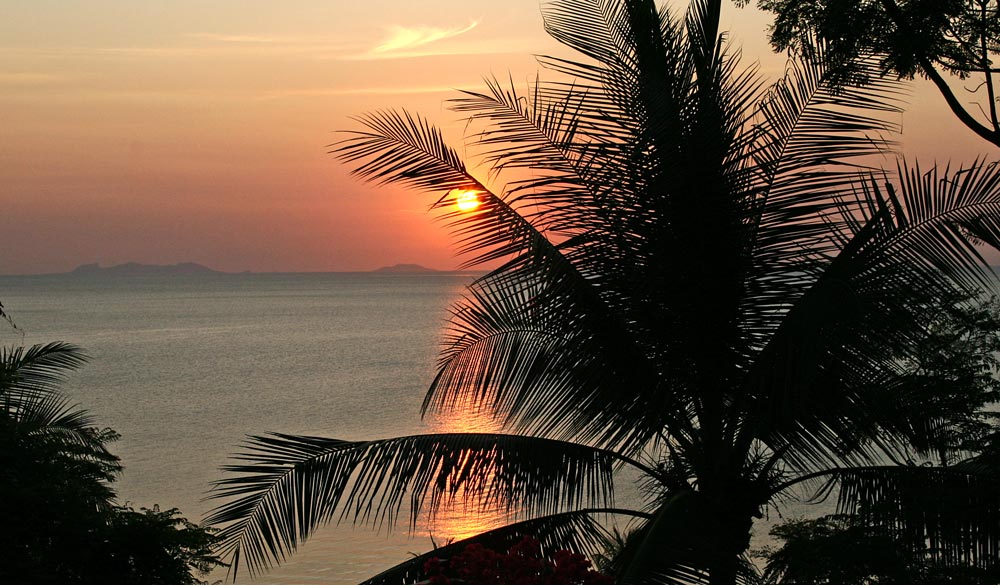 UND  LETZTER SONNENUNTERGANG AUF KOHSAMUI