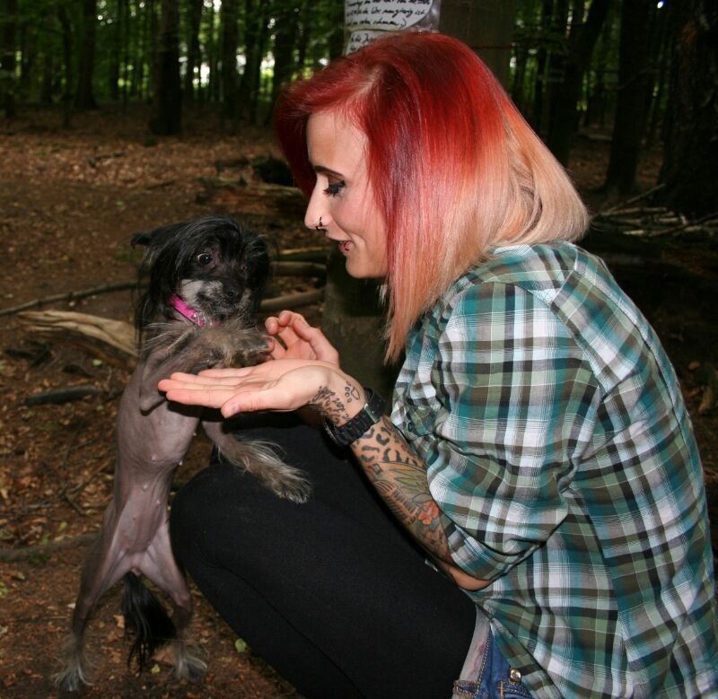 Und meine liebe Hündin Maggy shootet auch mit