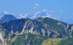 und noch ein Blick vom Wendelstein aus, im Hintergrund die Zugspitze