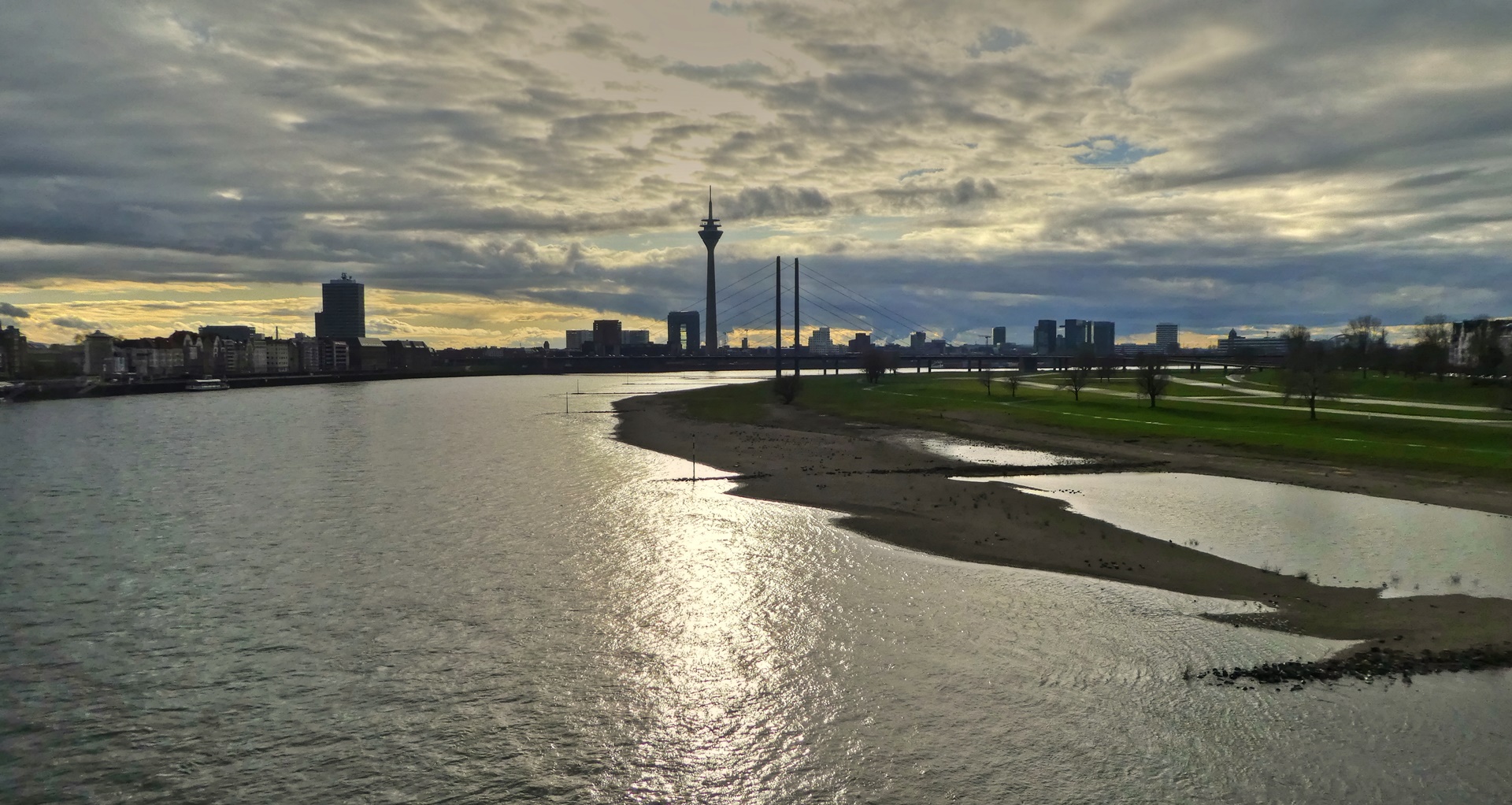 Und noch einmal ein Blick auf den Rhein ...