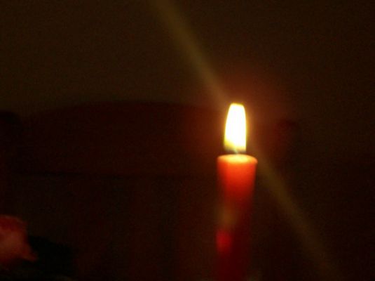 ...und noch näher an die Kerzen ran....(Foto: Laura Risch)